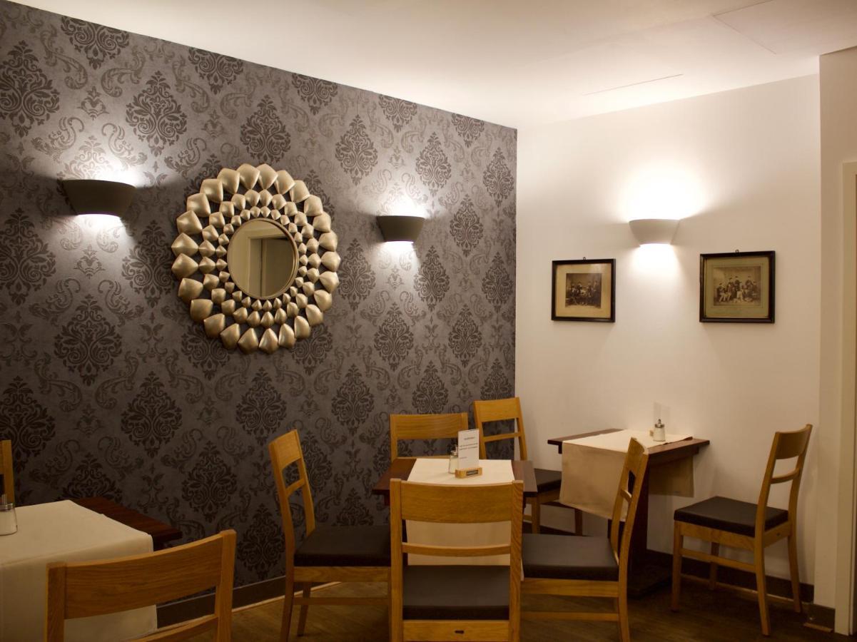 Cafe & Hotel Knoesel Heidelberg Eksteriør billede